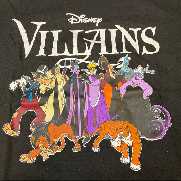 Disney Villains short sleeve t-shirt.